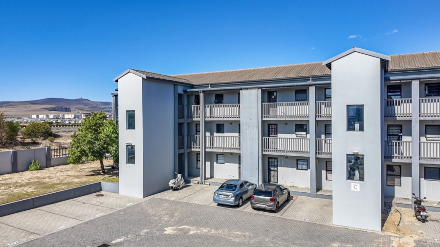 2 Bedroom Property for Sale in Parklands East Western Cape